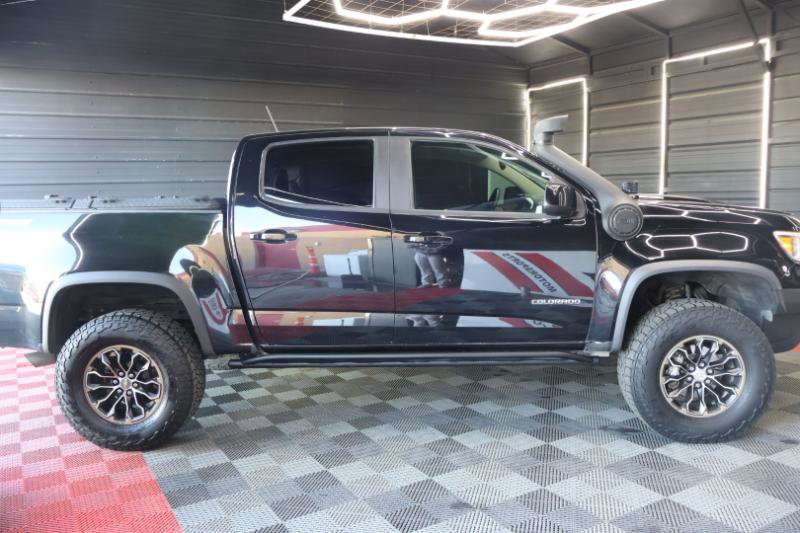 Used 2018 Chevrolet Colorado ZR2 w/ ZR2 Midnight Special Edition image 8