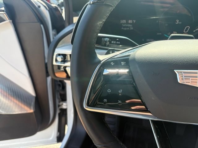 Certified 2024 Cadillac Lyriq Luxury AWD/4WD image 36