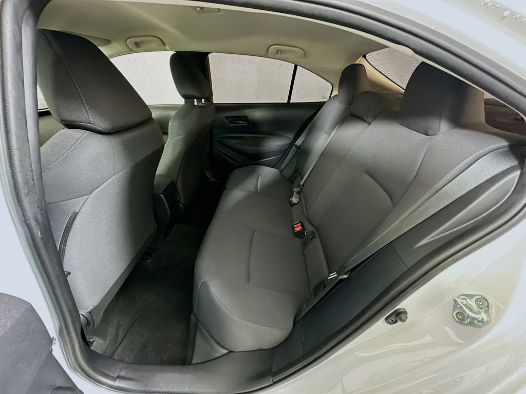 Used 2022 Toyota Corolla LE image 23