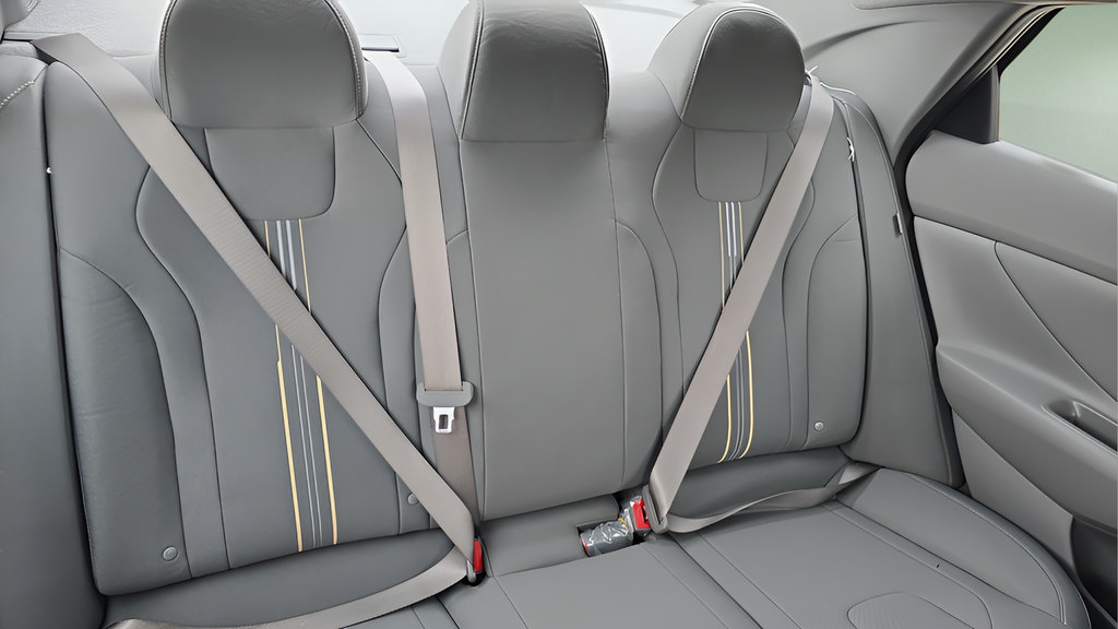 Certified 2026 Hyundai Elantra Sport FWD image 25