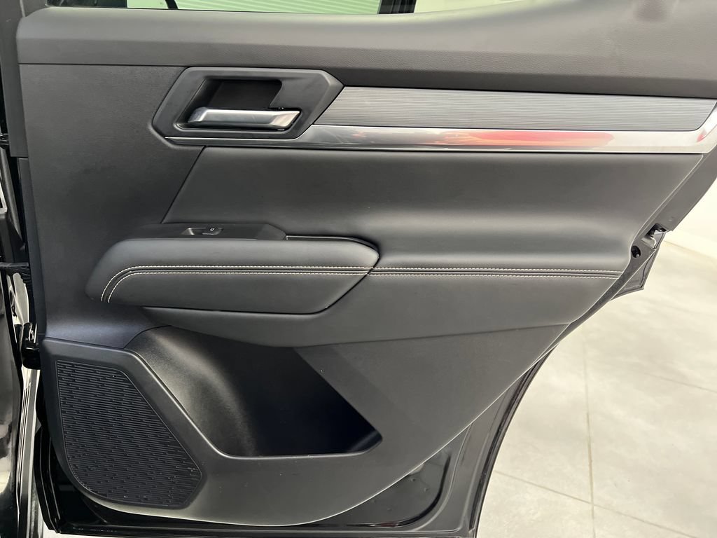 Used 2025 GMC Terrain Elevation FWD image 24
