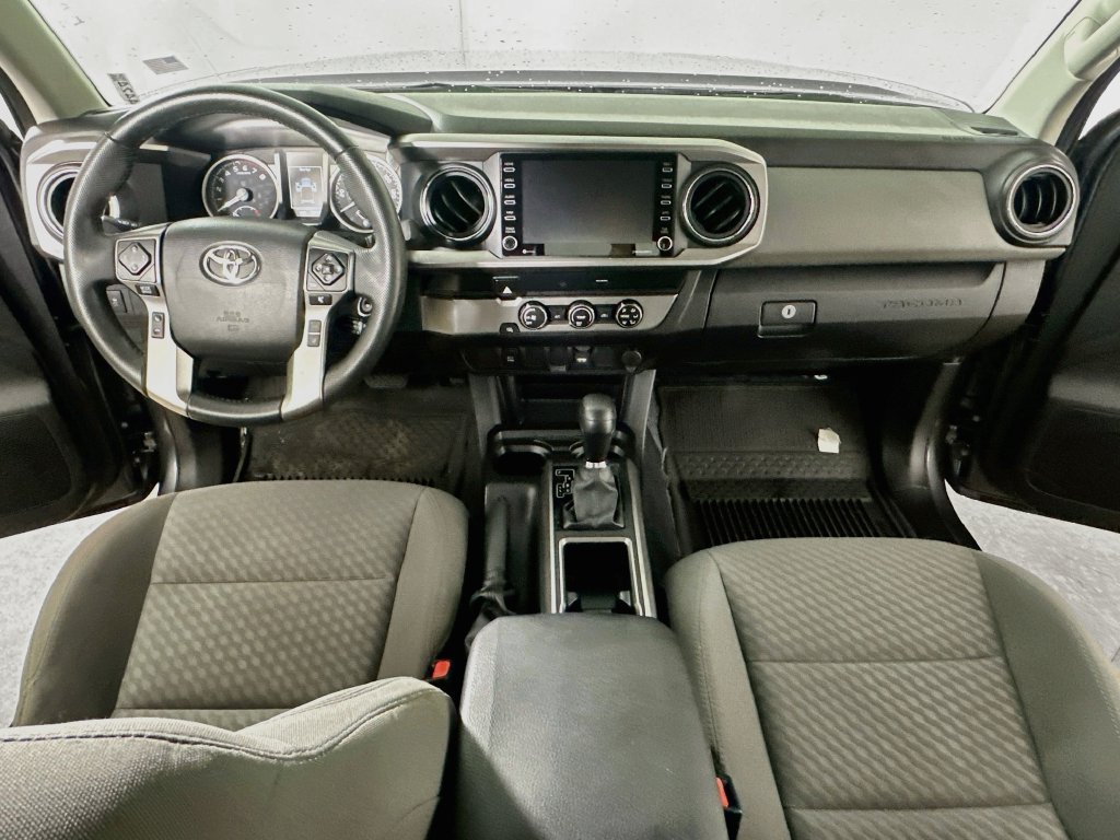 Used 2022 Toyota Tacoma SR5 RWD image 18