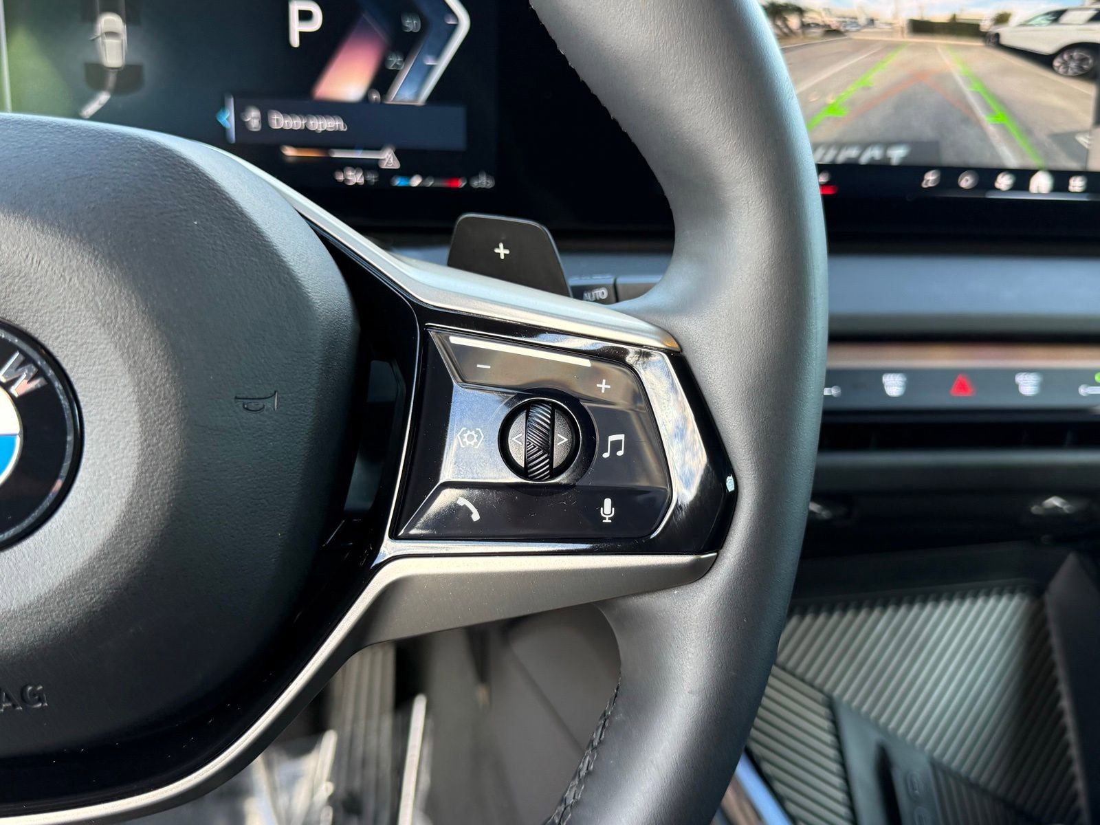 Used 2025 BMW X3 xDrive30i w/ Premium Package image 28