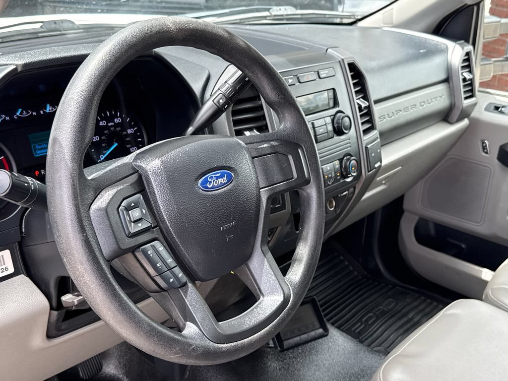 Used 2019 Ford F550 4x4 Regular Cab Super Duty image 17