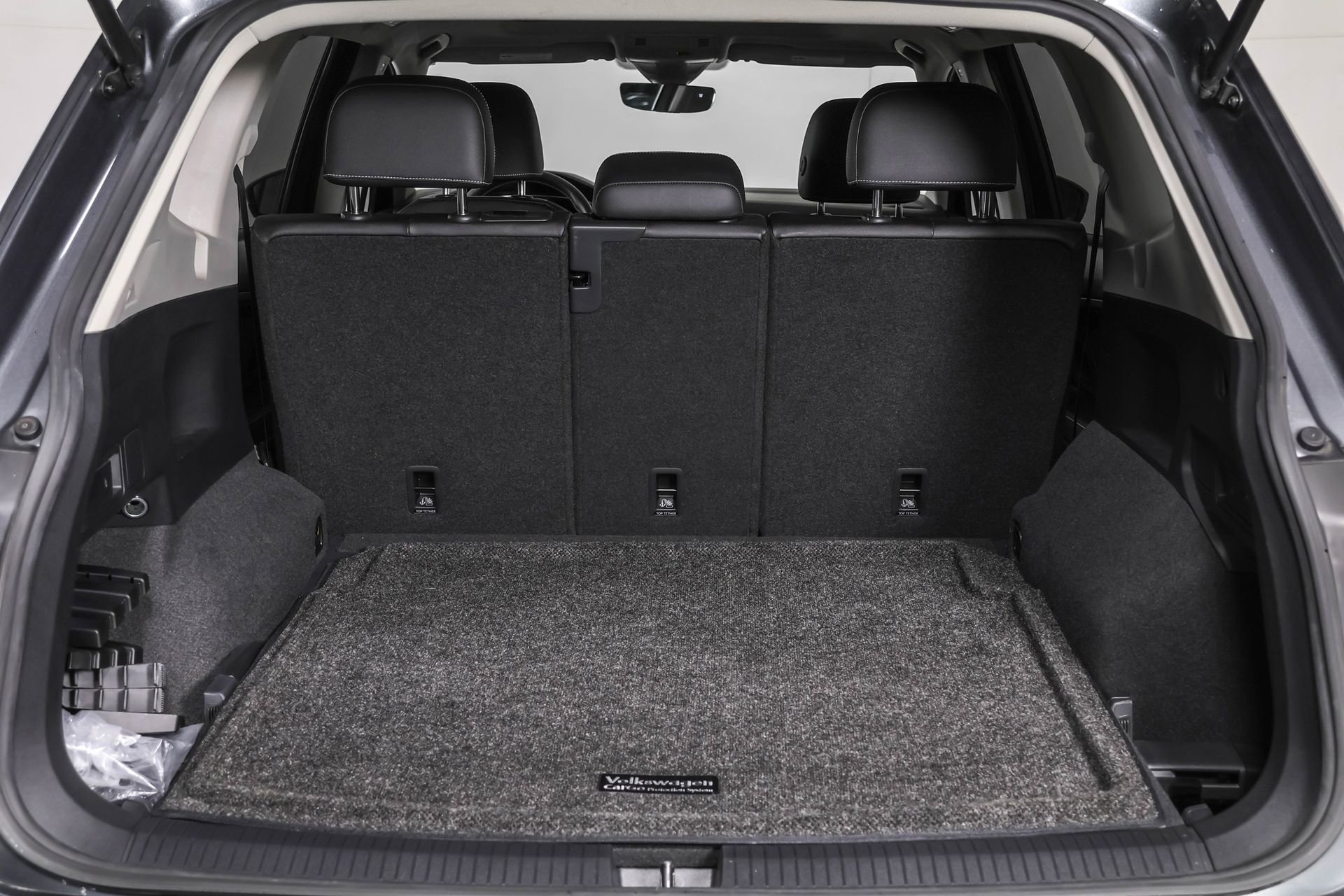 Used 2022 Volkswagen Tiguan SE image 40