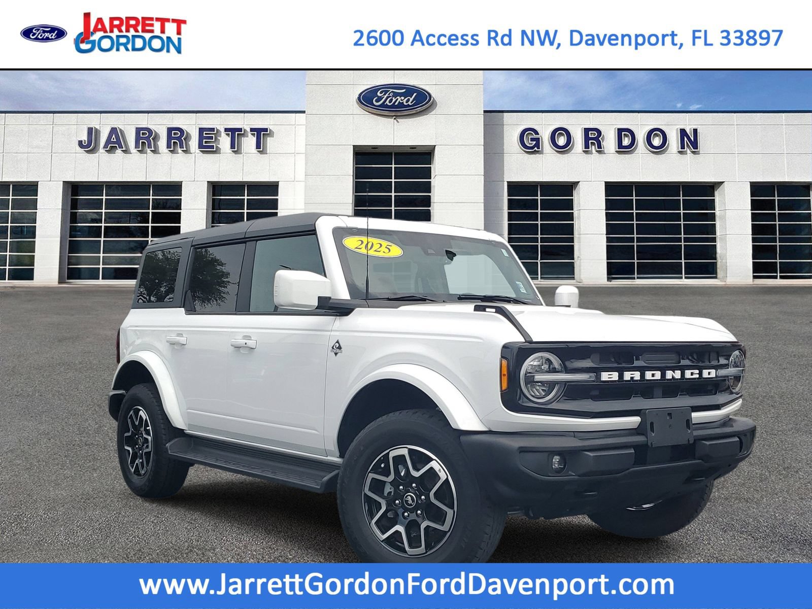 Certified 2025 Ford Bronco Outer Banks AWD/4WD image 1