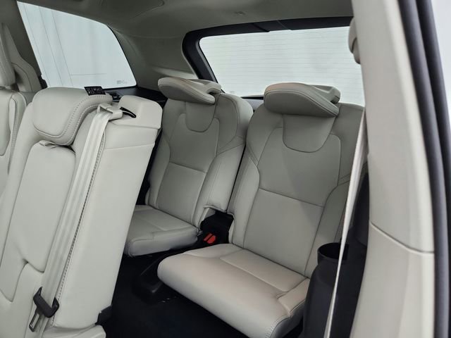 New 2026 Volvo XC90 T8 Ultra w/ Protection Package Premier image 25