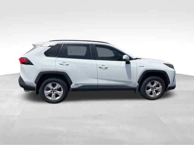 Used 2021 Toyota RAV4 LE AWD/4WD image 8