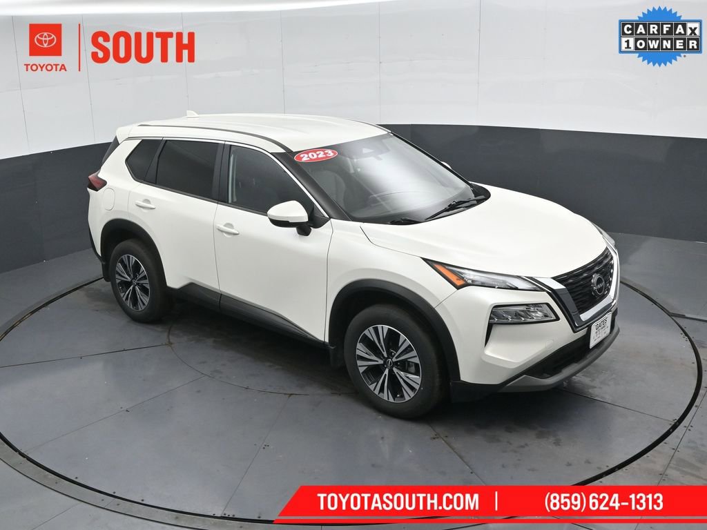 Used 2023 Nissan Rogue SV image 42