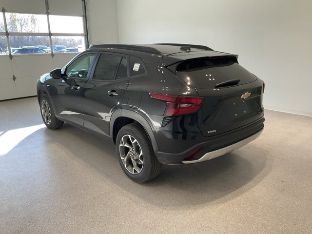 New 2026 Chevrolet Trax LT image 4