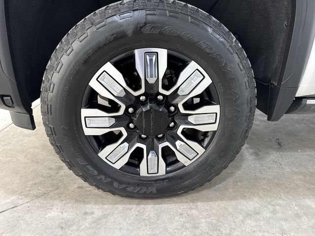 Used 2024 GMC Sierra 2500 Denali w/ Denali Reserve Package AWD/4WD image 34