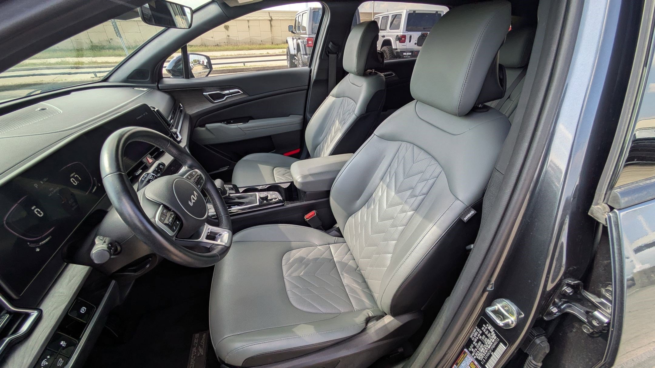 Used 2023 Kia Sportage X-Line w/ X-Line Premium Package image 15