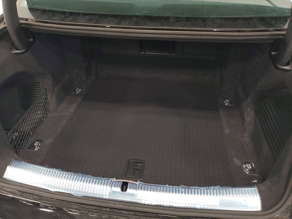 Used 2023 Audi A8 L 3.0T w/ Luxury Package image 28