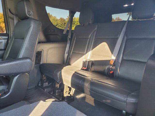 Used 2021 Chevrolet Suburban LT w/ LT Signature Package AWD/4WD image 32