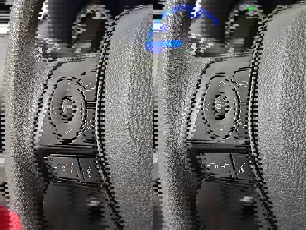 Used 2022 Toyota RAV4 LE image 19