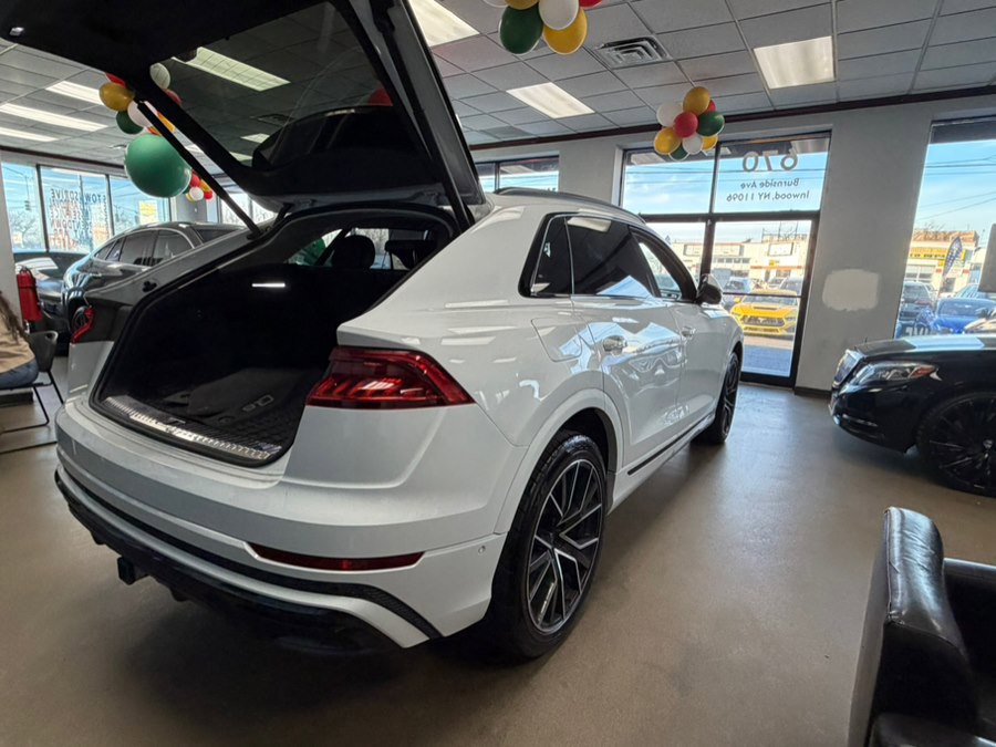Used 2020 Audi Q8 Prestige w/ Prestige Package AWD/4WD image 18