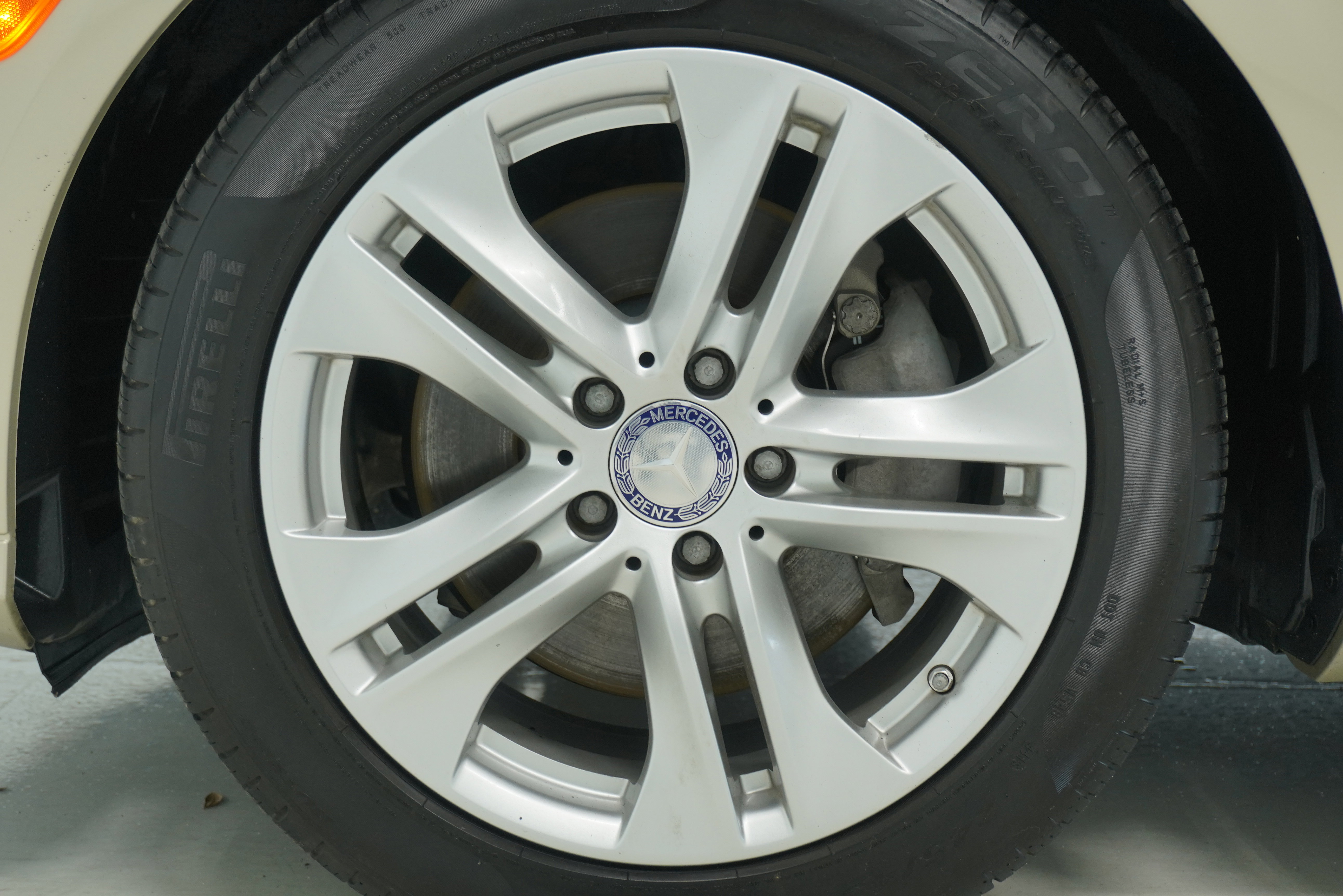 Used 2011 Mercedes-Benz E 350 Sedan image 26