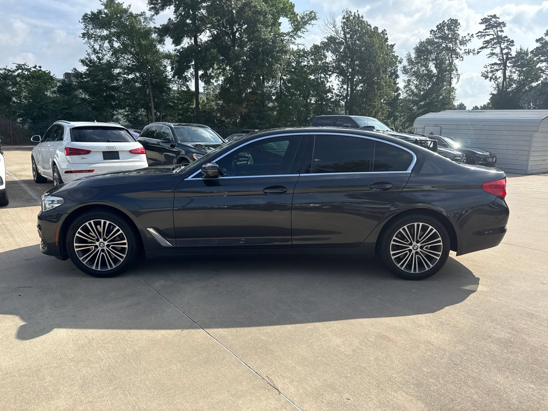 Used 2020 BMW 530i w/ Convenience Package RWD image 7