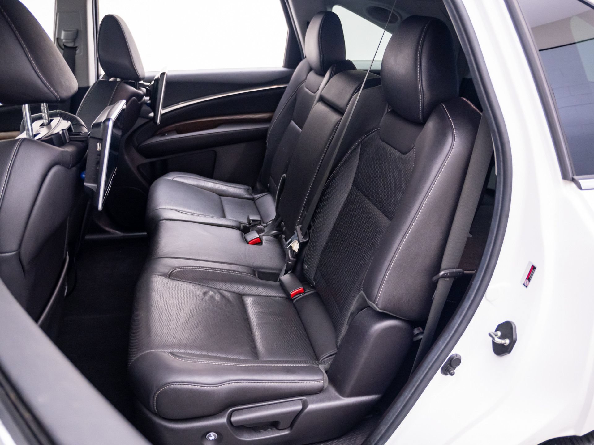 Used 2020 Acura MDX SH-AWD w/ Technology Package image 16