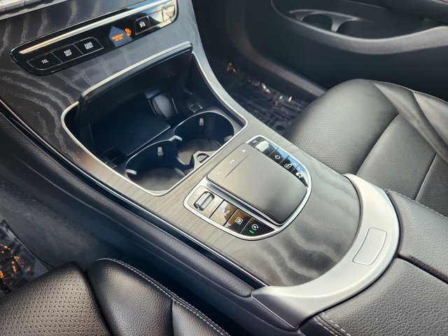 Used 2022 Mercedes-Benz GLC 300 4MATIC image 16
