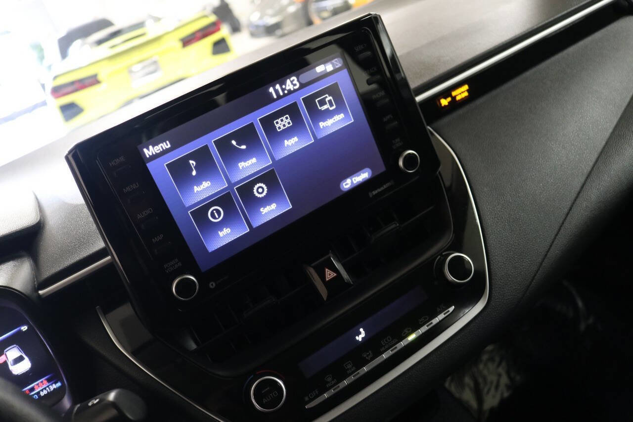 Used 2022 Toyota Corolla LE image 31