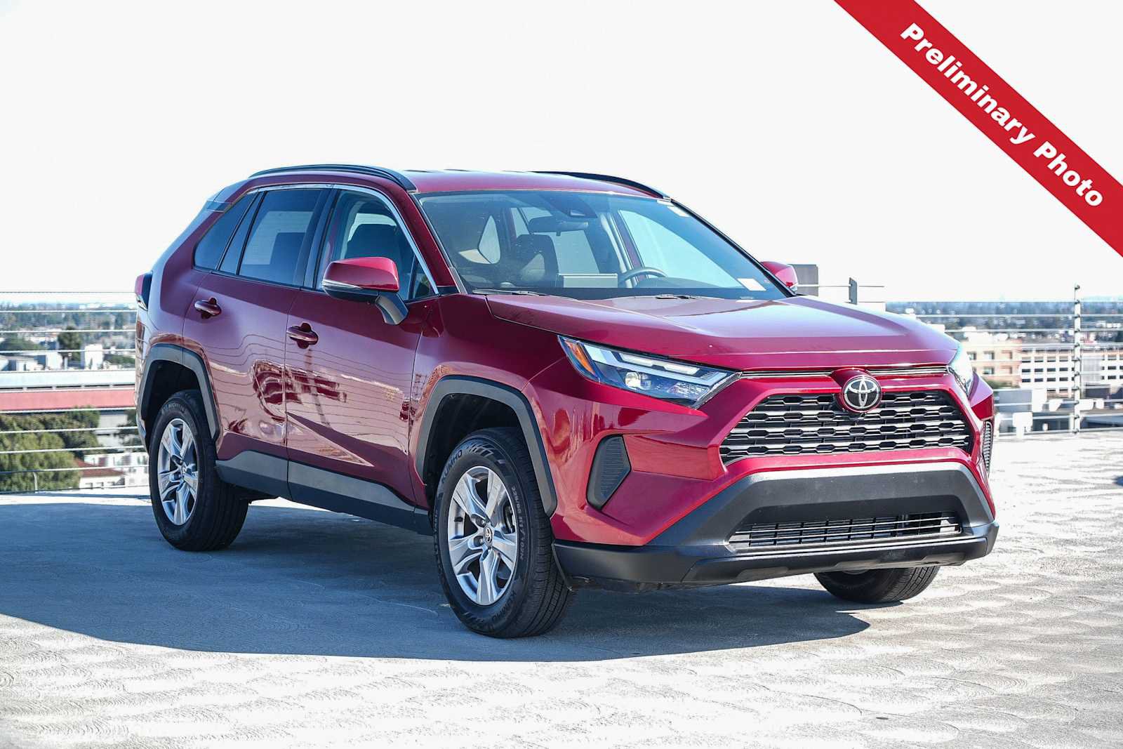Used 2025 Toyota RAV4 XLE FWD image 3