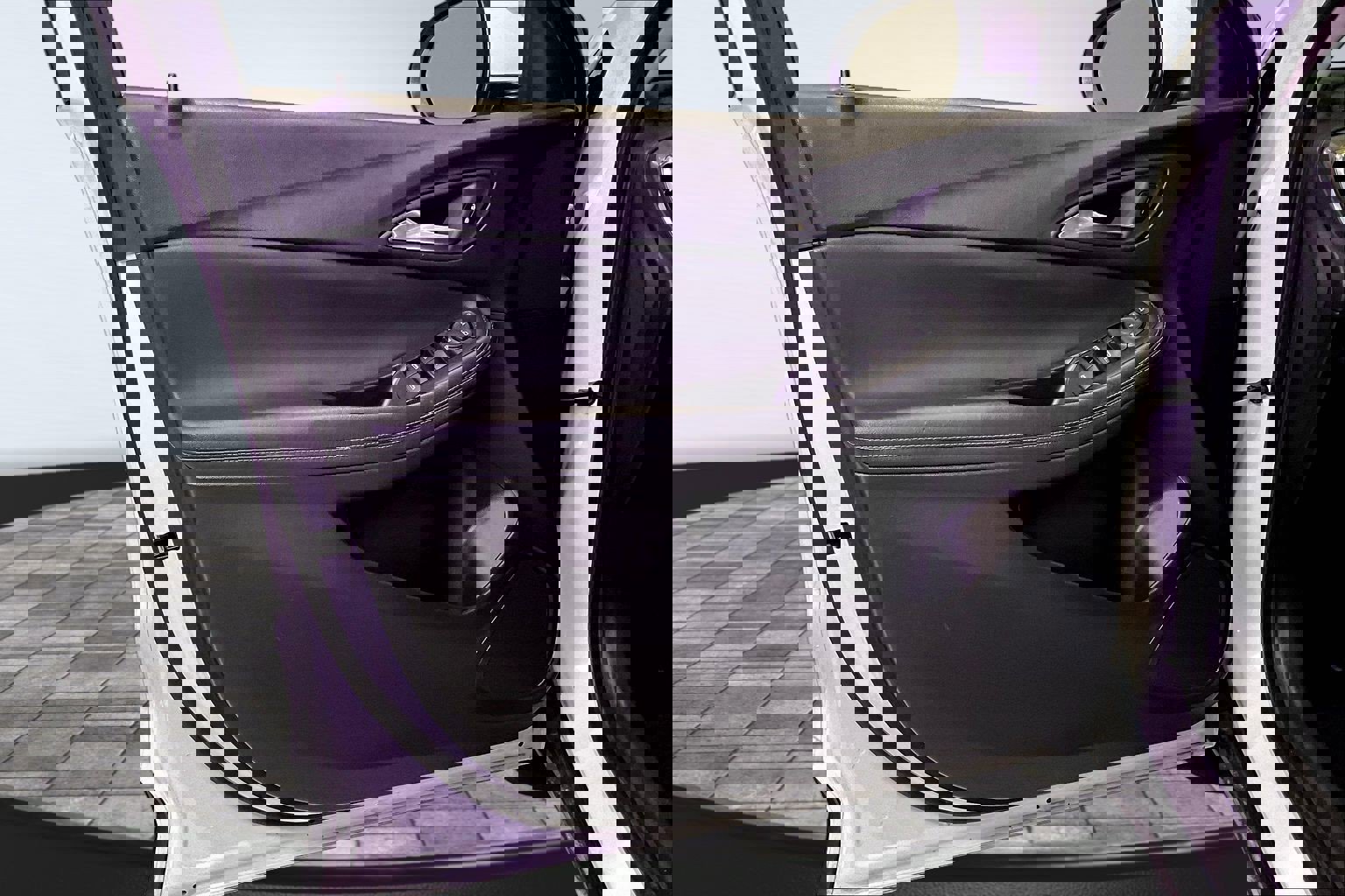 Used 2025 Buick Encore GX Preferred image 19