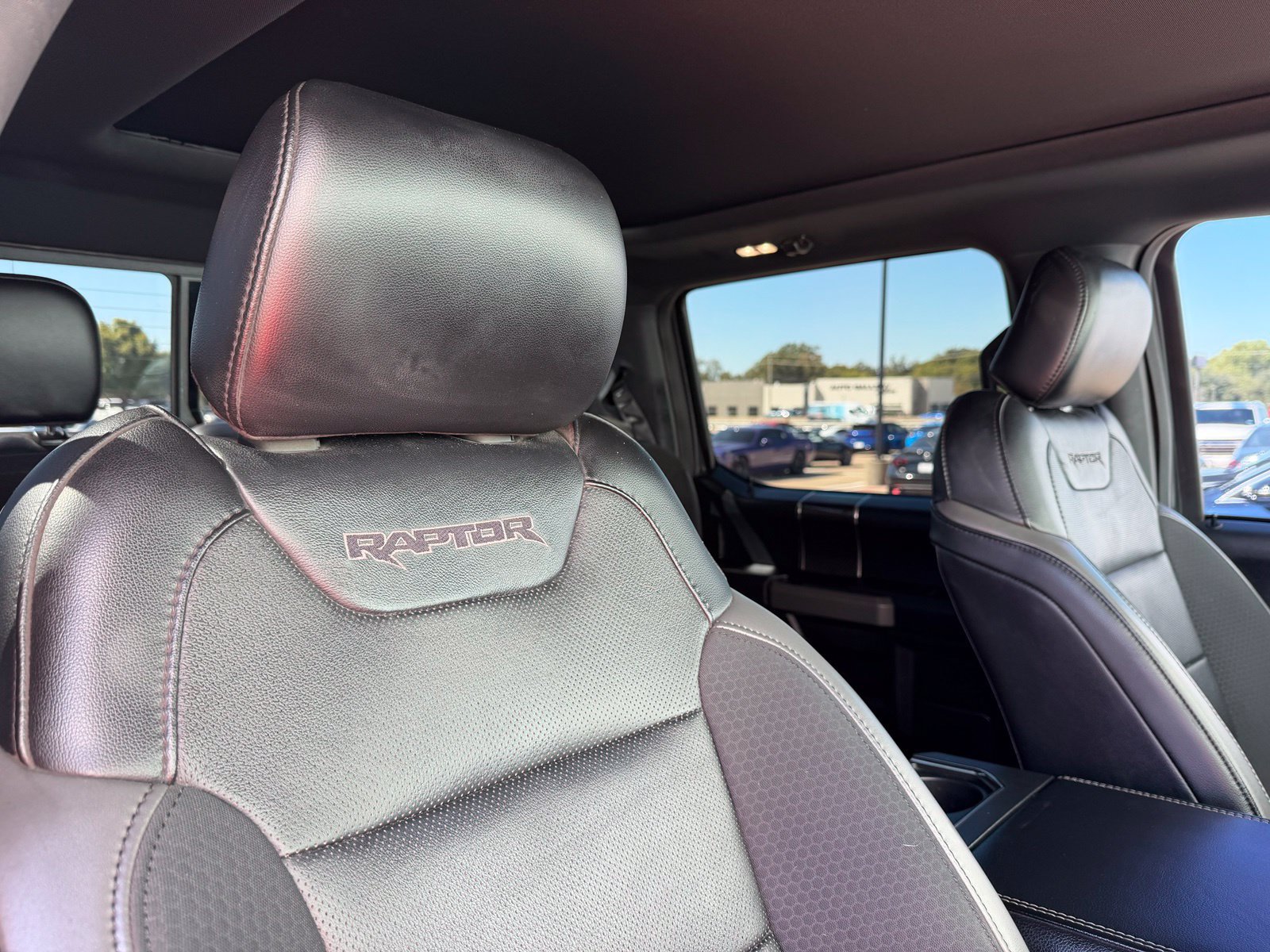 Used 2020 Ford F150 Raptor w/ Equipment Group 802A Luxury AWD/4WD image 34