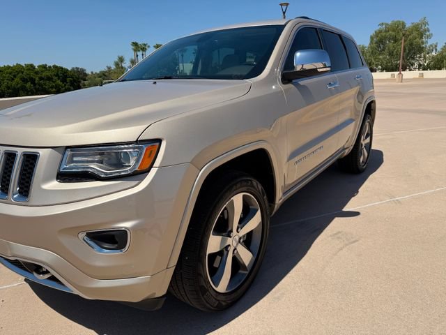 Used 2015 Jeep Grand Cherokee Overland AWD/4WD image 12