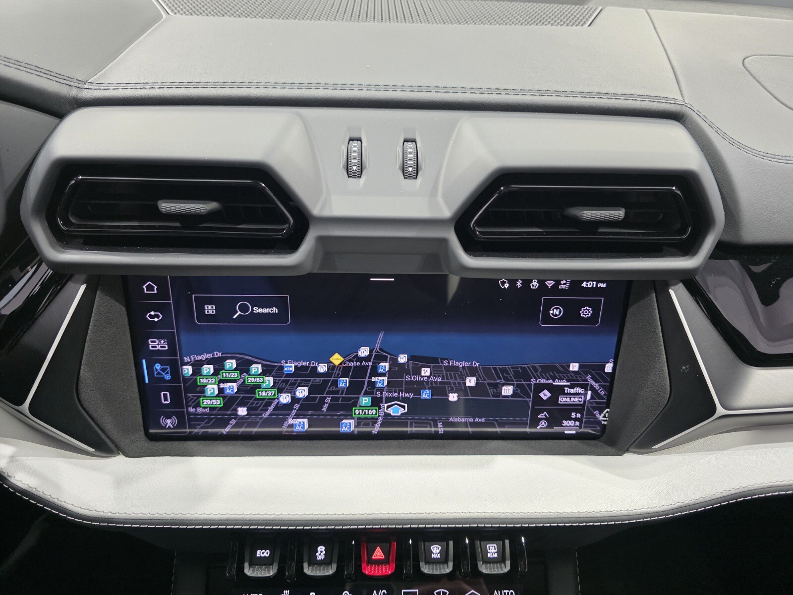 Used 2026 Lamborghini Urus SE AWD/4WD image 17