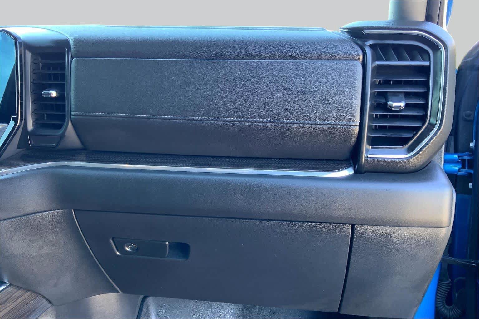 Used 2022 Chevrolet Silverado 1500 LT w/ Texas Edition Plus RWD image 18