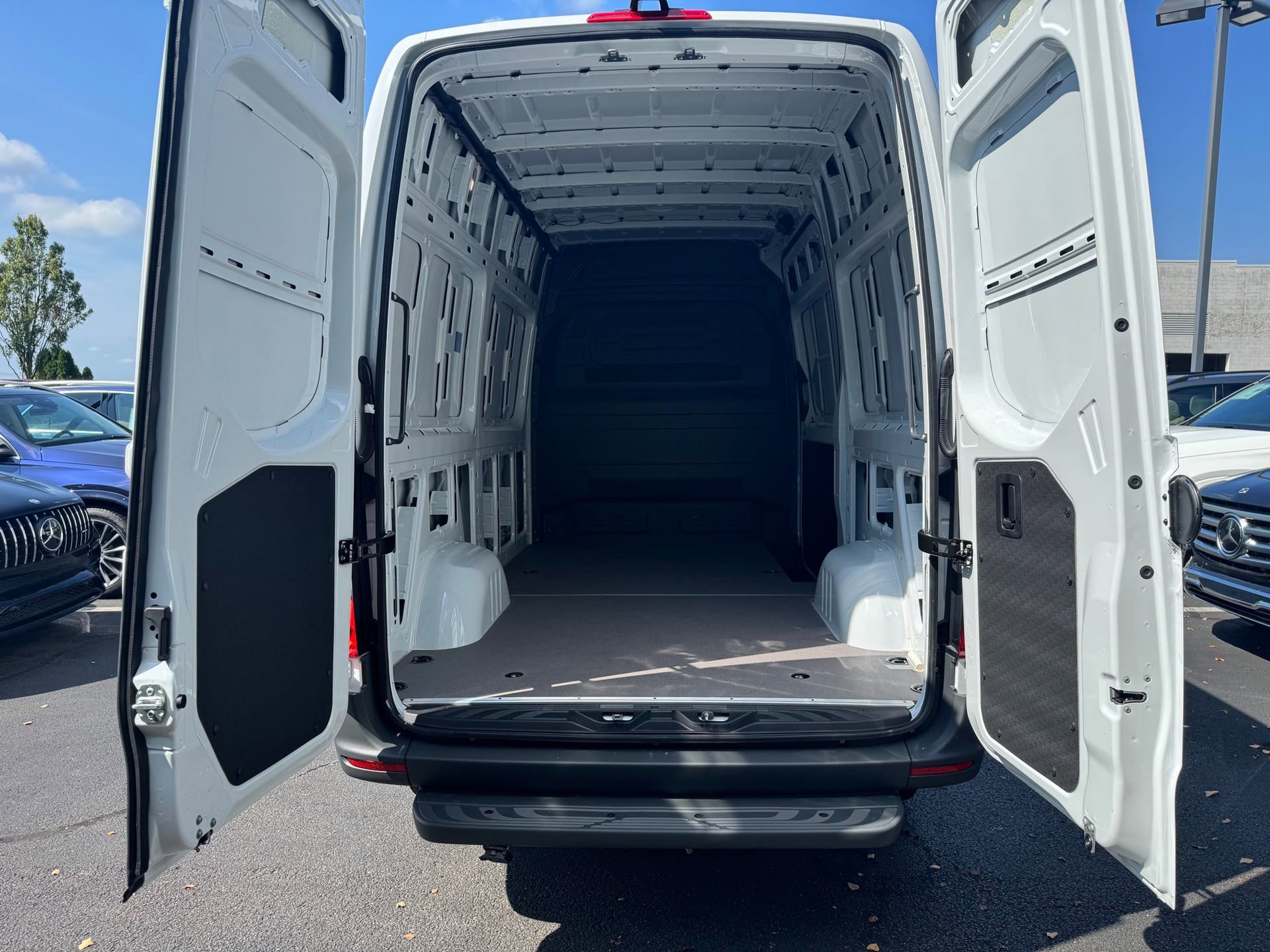 New 2026 Mercedes-Benz Sprinter 2500 image 25
