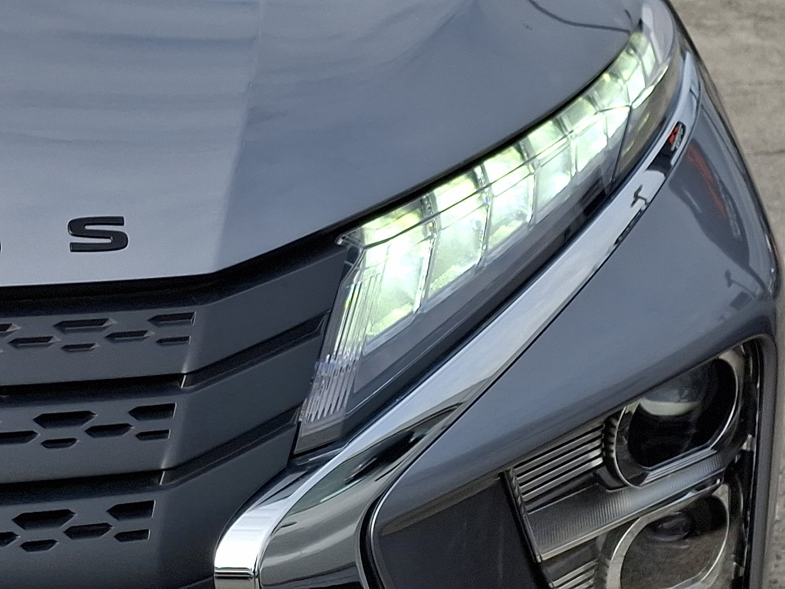 Used 2024 Mitsubishi Eclipse Cross AWD image 9