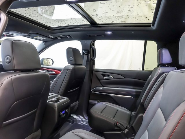 New 2026 Chevrolet Traverse Z71 w/ Driver Confidence Package image 11