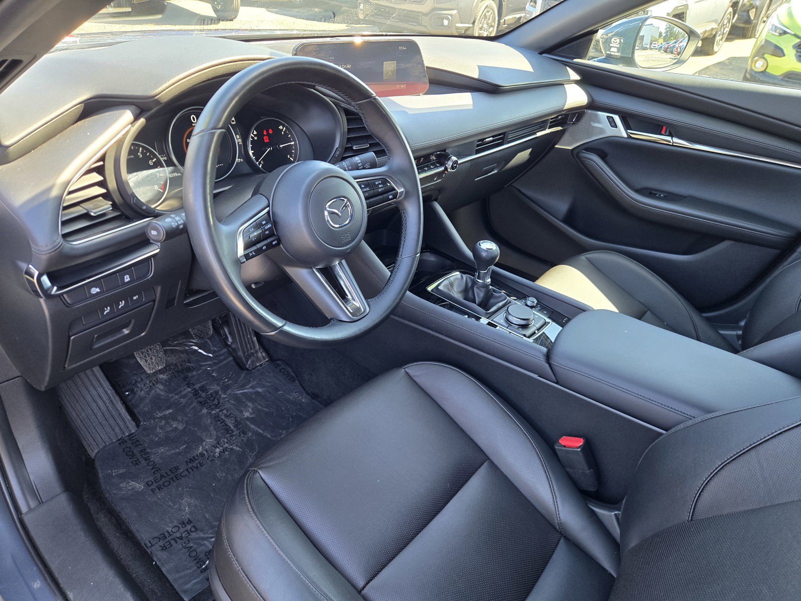 Used 2024 MAZDA MAZDA3 s FWD image 10
