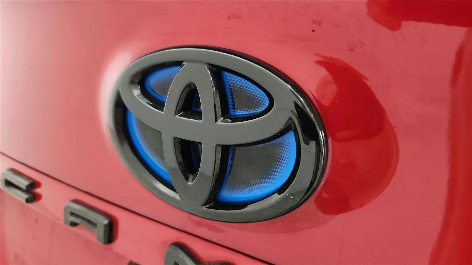 Used 2021 Toyota Camry XSE w/ Cold Weather Package FWD image 33