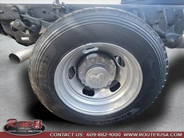 New 2026 RAM 5500 Tradesman w/ Chrome Appearance Group AWD/4WD image 9