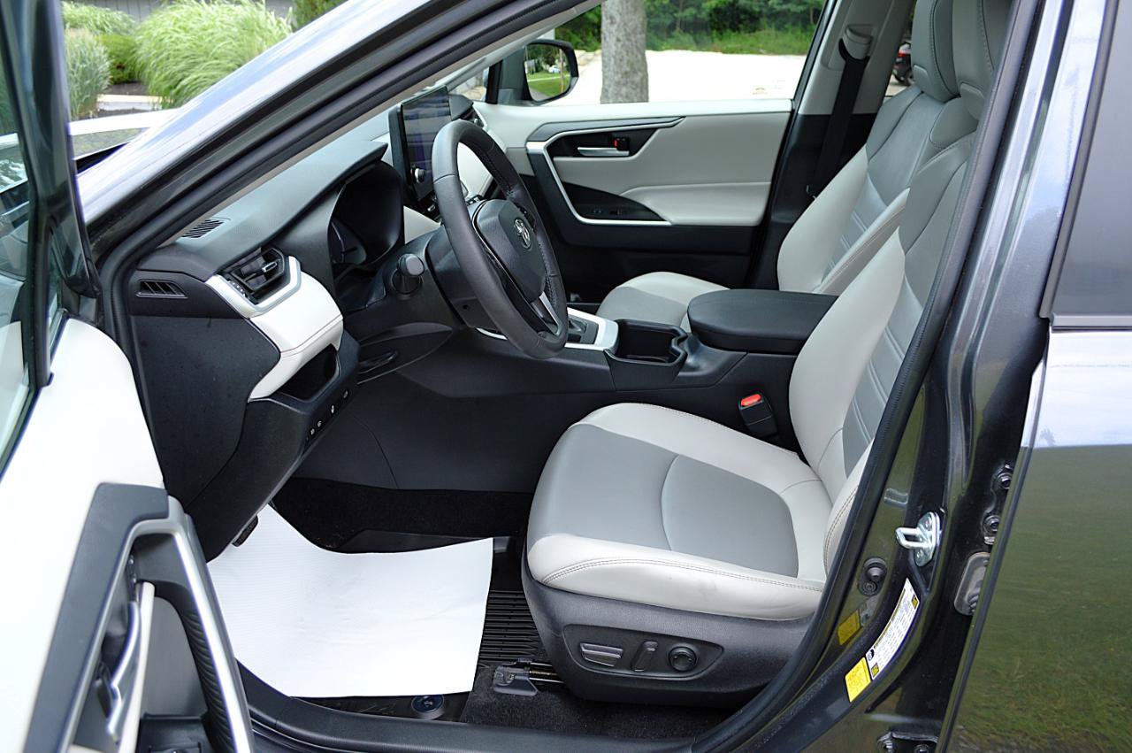 Used 2024 Toyota RAV4 XLE Premium w/ Weather Package AWD/4WD image 13
