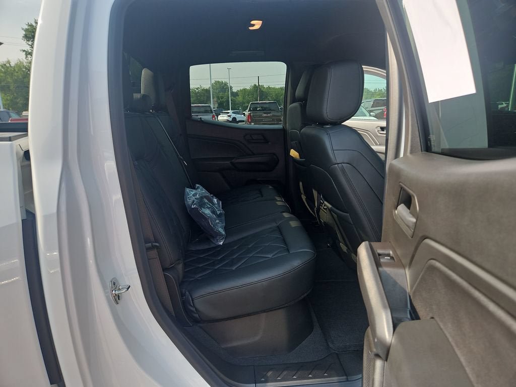 New 2026 Chevrolet Colorado Trail Boss AWD/4WD image 32