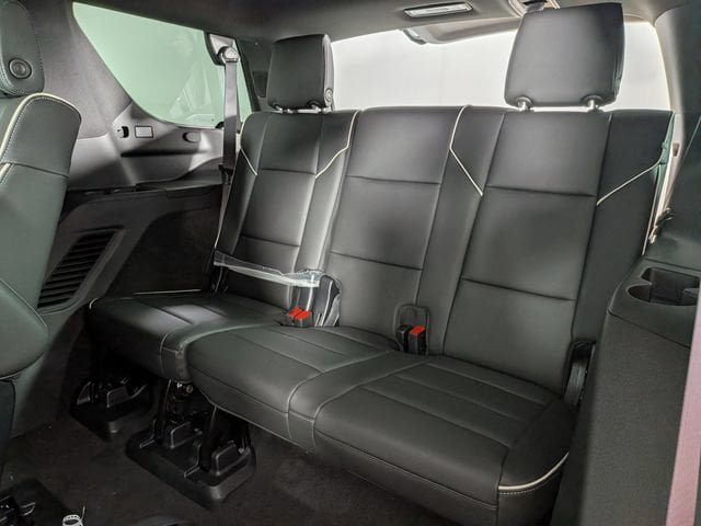 New 2026 Cadillac Escalade Luxury w/ LPO, Floor Liner Package AWD/4WD image 31