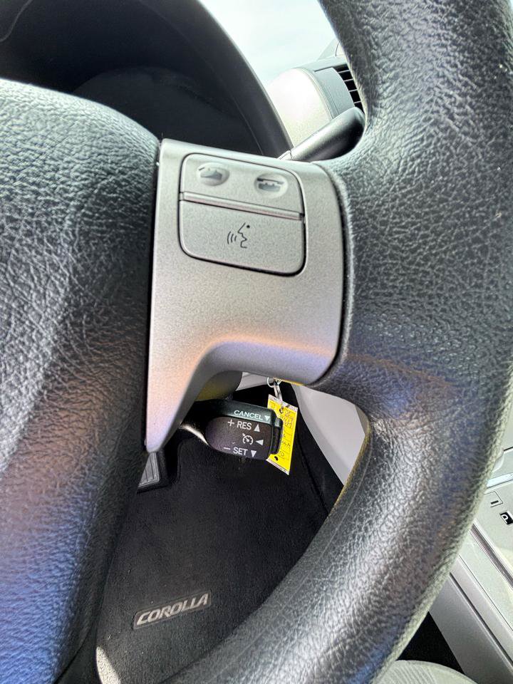 Used 2012 Toyota Corolla LE FWD image 15