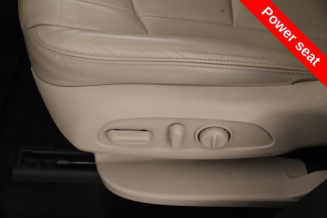 Used 2018 Buick Enclave Essence FWD image 18