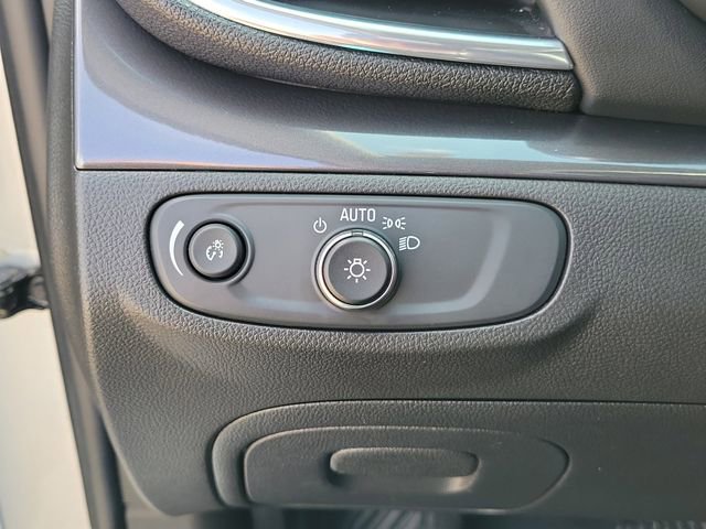 Used 2020 Buick Encore Preferred AWD/4WD image 20