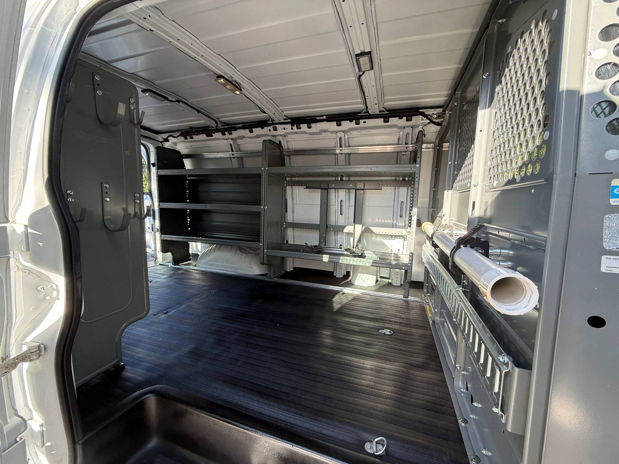 Used 2015 Chevrolet Express 2500 image 13