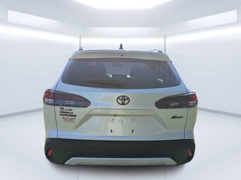 Used 2026 Toyota Corolla Cross LE FWD image 4