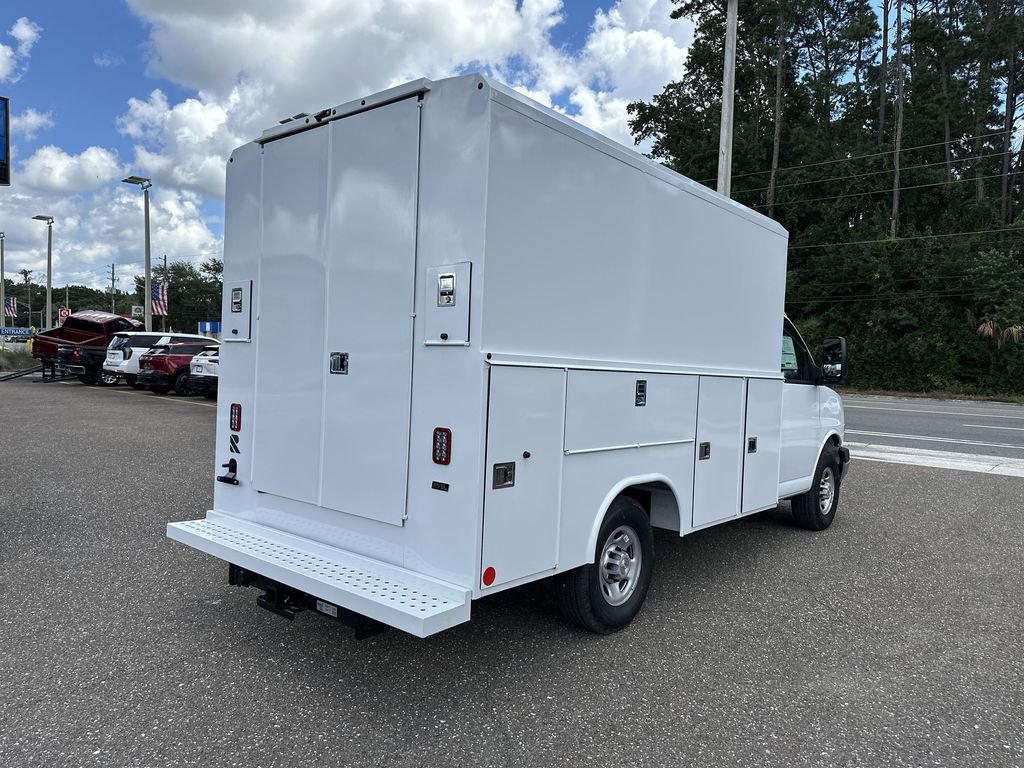 New 2025 Chevrolet Express 3500 w/ Power Convenience Package image 16