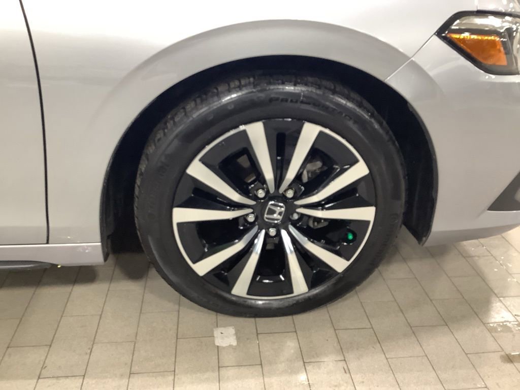 Used 2024 Honda Civic EX-L image 23