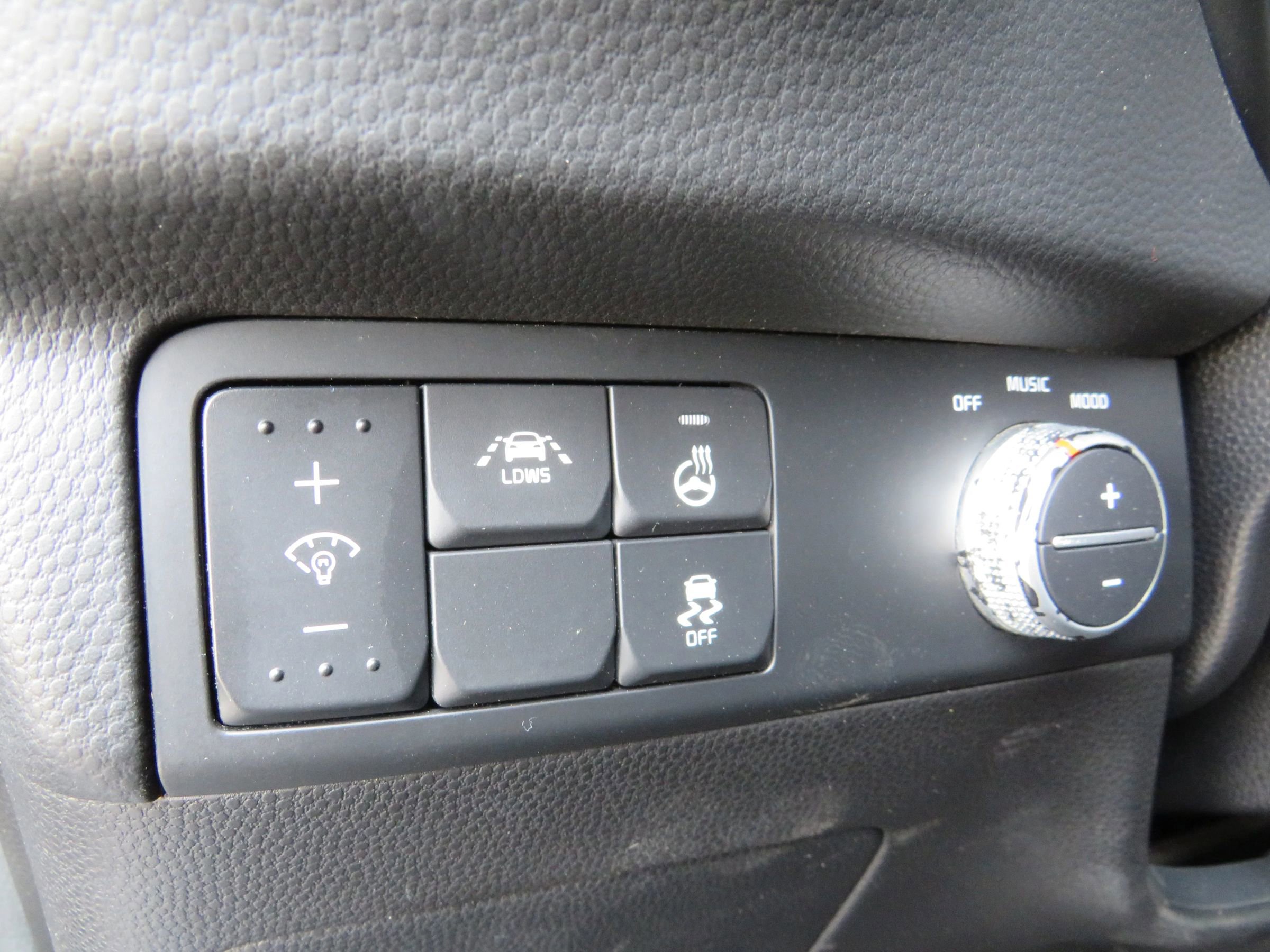 Used 2016 Kia Soul ! w/ Premium Package FWD image 14