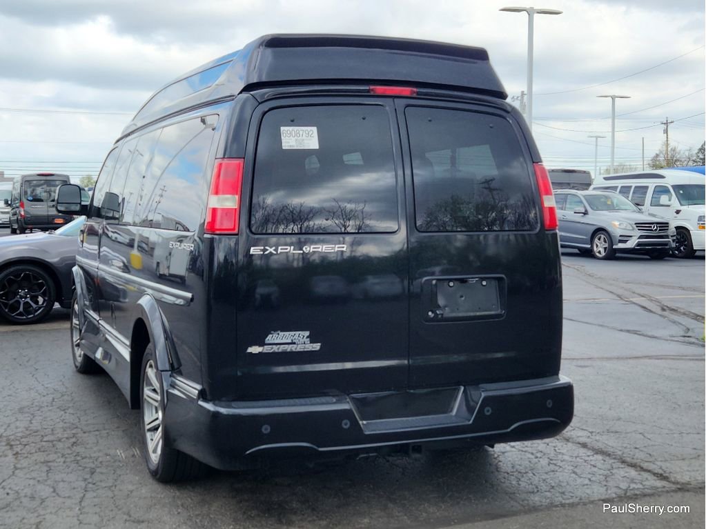 Used 2019 Chevrolet Express 2500 w/ Enhanced Convenience Package RWD image 13