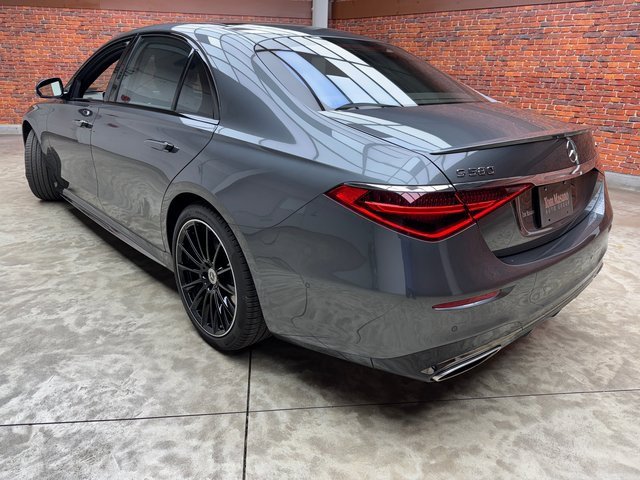 Used 2025 Mercedes-Benz S 580 4MATIC Sedan image 3